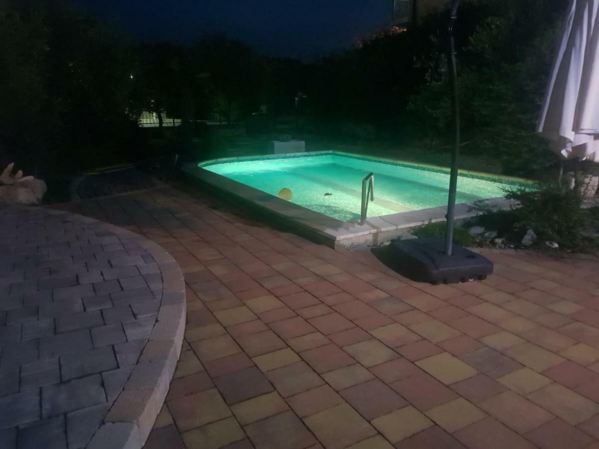 Villa Aleksandra Ljubuski Ngoại thất bức ảnh